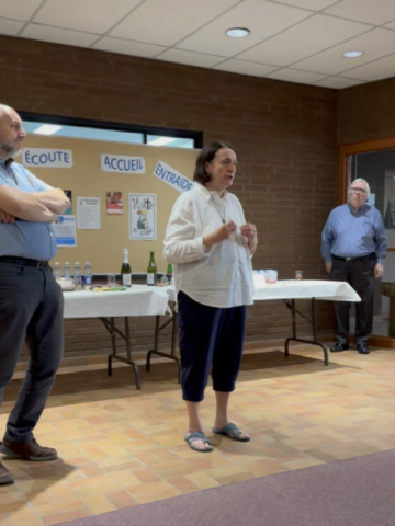 Temps de formation pour les bénévoles-missionaires avec Claudette et l’abbé Serge